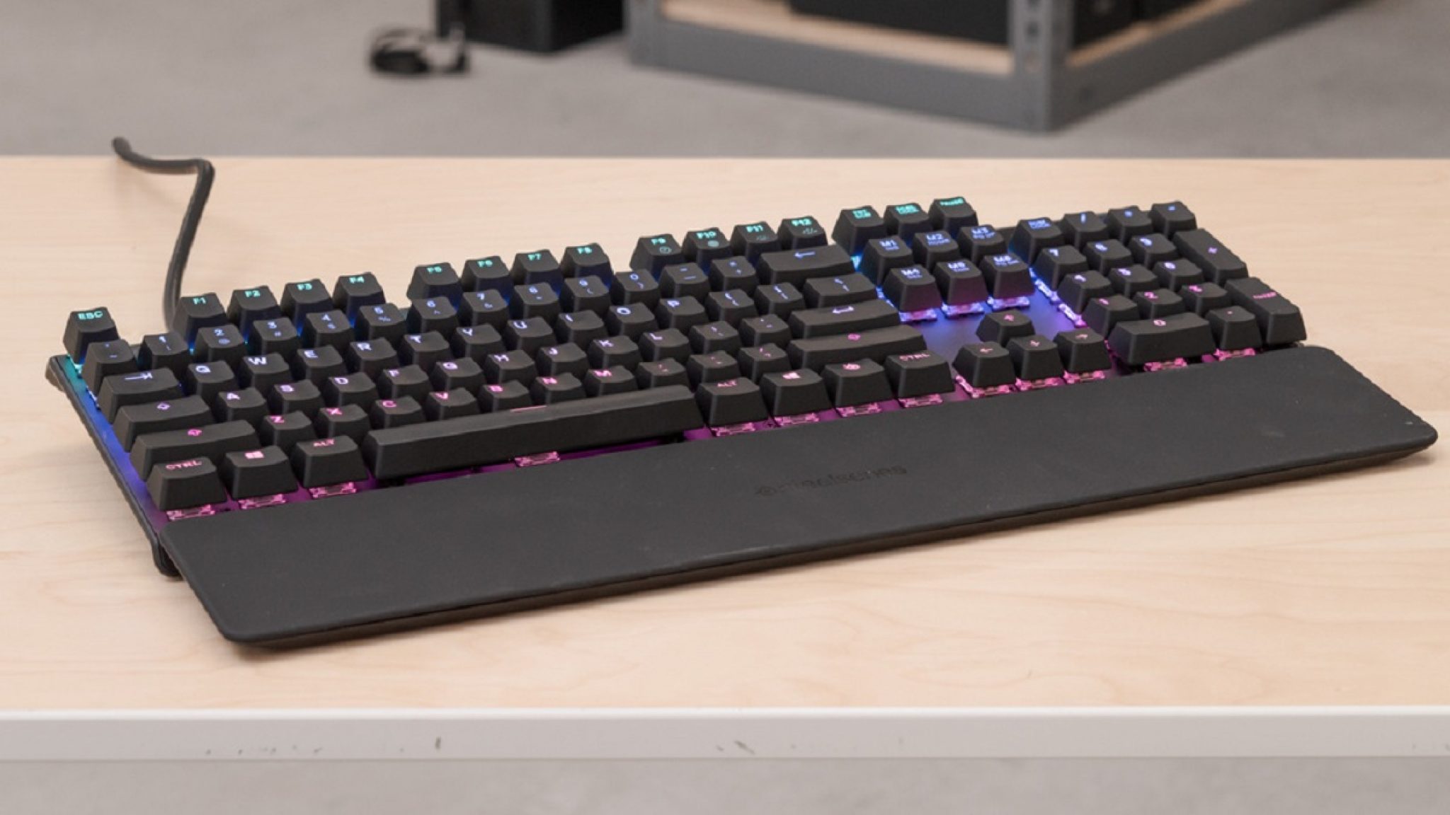 What Keyboard Does Mongraal Use? KeyboardR