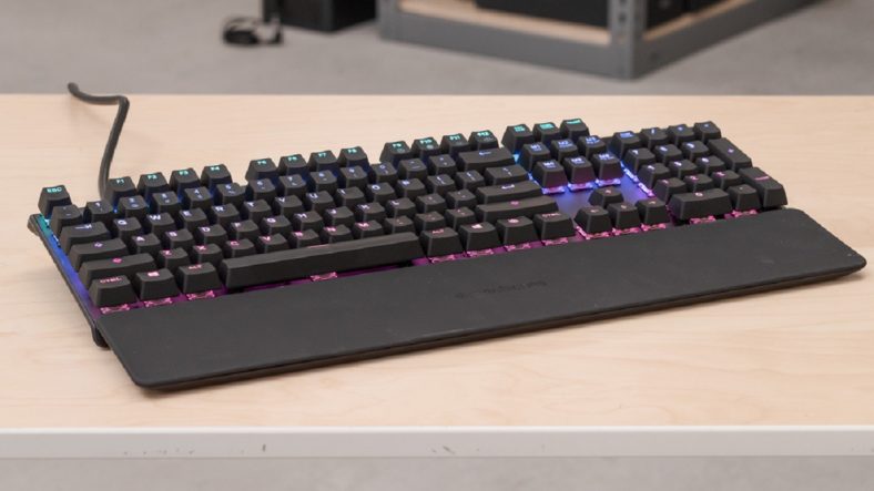 what keyboard does mongraal use